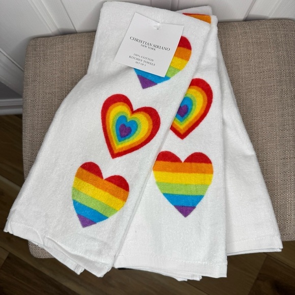 Christian Siriano Love Hearts Pride Rainbow Kitchen Towels Valentine’s set of 3 - Picture 2 of 4